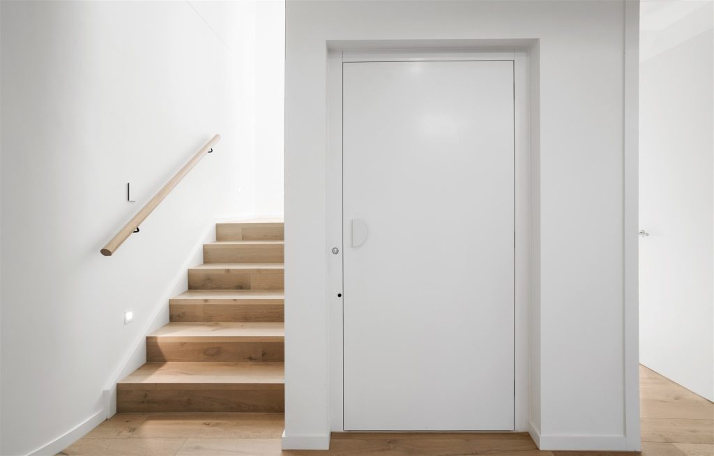 Custom HLB Elevator, Black Rock