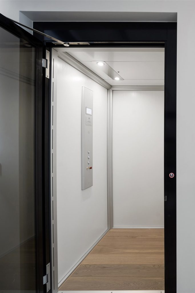 Custom HLB Elevator, Doncaster