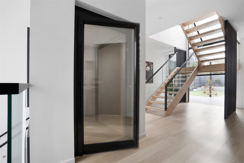Custom HLB Elevator, Doncaster