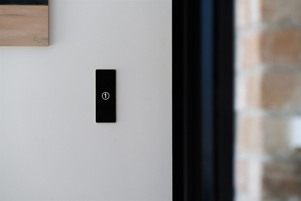 Custom HLB Elevator, Lower Templestowe